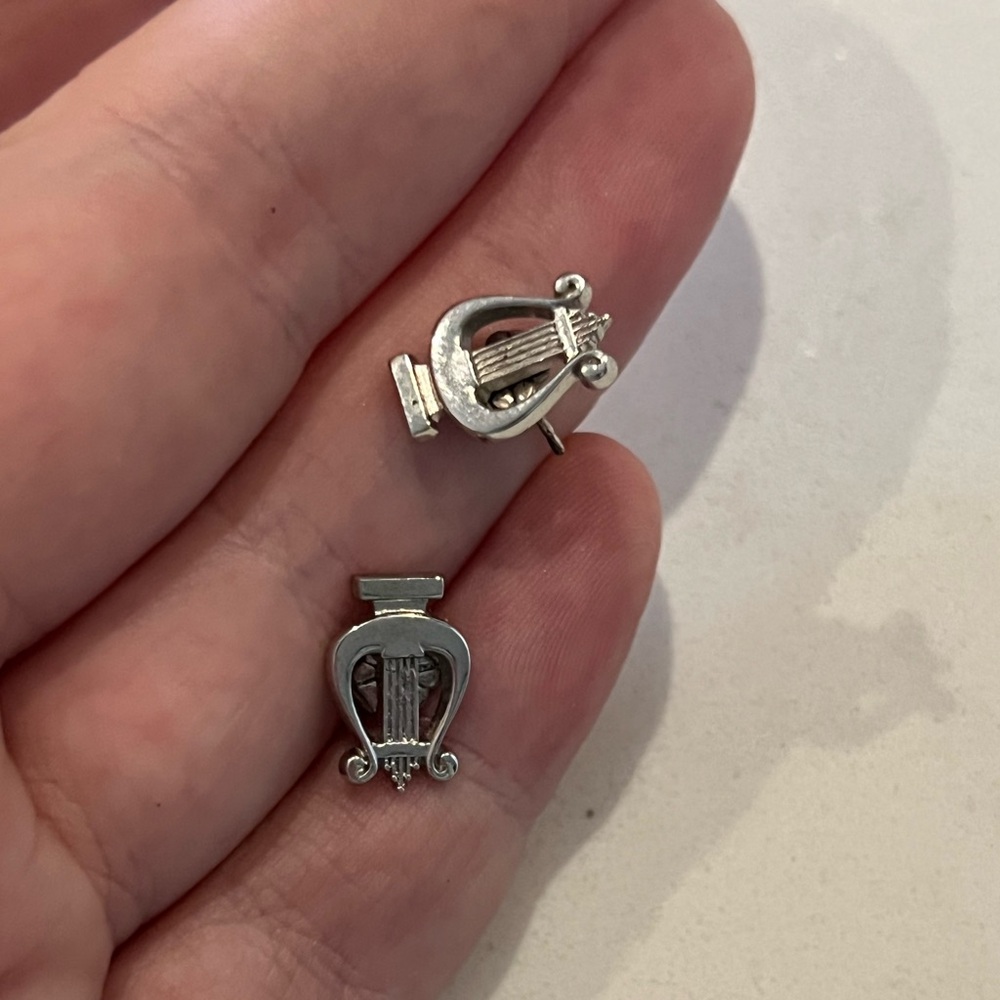 Pair of alpha chi omega lyre pins. Can be worn as earrings. Need to be polished